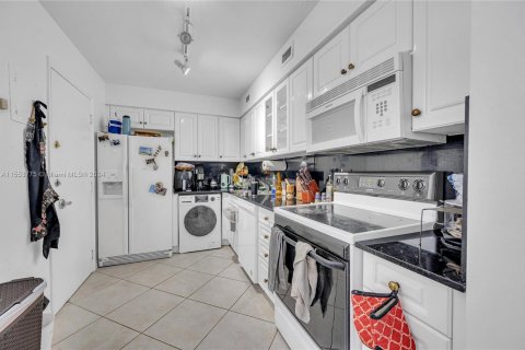 Copropriété à vendre à Miami Beach, Floride: 1 chambre, 84.54 m2 № 1074430 - photo 6