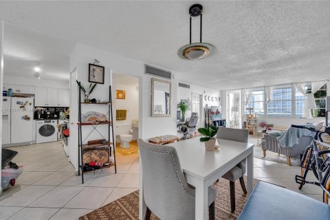 Copropriété à vendre à Miami Beach, Floride: 1 chambre, 84.54 m2 № 1074430 - photo 5