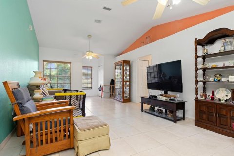 Villa ou maison à vendre à Punta Gorda, Floride: 3 chambres, 129.6 m2 № 1165909 - photo 4