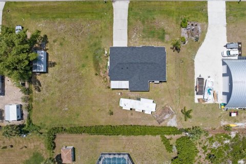 House in Punta Gorda, Florida 3 bedrooms, 129.6 sq.m. № 1165909 - photo 30