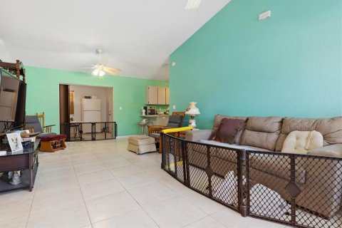 Villa ou maison à vendre à Punta Gorda, Floride: 3 chambres, 129.6 m2 № 1165909 - photo 6