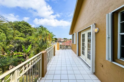 Villa ou maison à vendre à Cutler Bay, Floride: 4 chambres, 269.42 m2 № 1067686 - photo 27