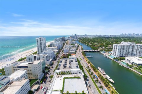 Condominio en venta en Miami Beach, Florida, 1 dormitorio, 93.09 m2 № 1305564 - foto 29