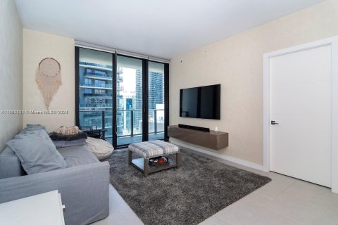 Condo in Miami, Florida, 1 bedroom  № 1388047 - photo 9