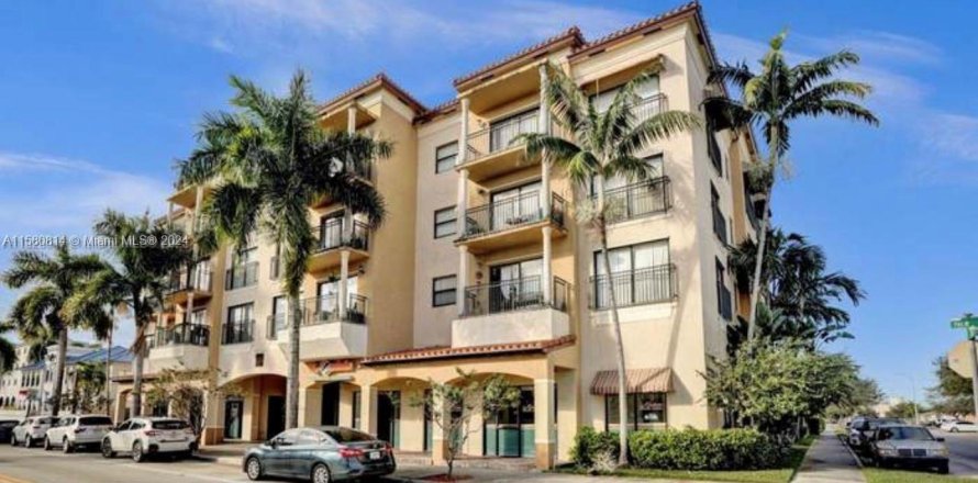 Condominio en Hialeah, Florida, 1 dormitorio  № 1159071