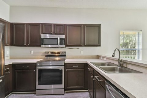 Touwnhouse à vendre à Tampa, Floride: 2 chambres, 116.03 m2 № 1378364 - photo 11