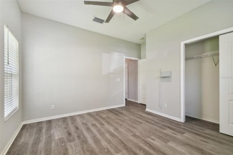 Adosado en venta en Tampa, Florida, 2 dormitorios, 116.03 m2 № 1378364 - foto 18