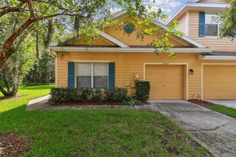 Touwnhouse à vendre à Tampa, Floride: 2 chambres, 116.03 m2 № 1378364 - photo 1