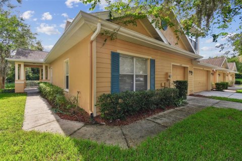 Touwnhouse à vendre à Tampa, Floride: 2 chambres, 116.03 m2 № 1378364 - photo 2