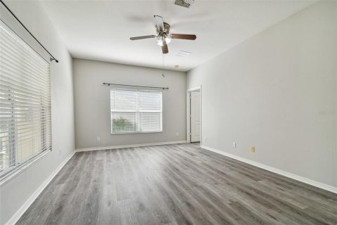 Touwnhouse à vendre à Tampa, Floride: 2 chambres, 116.03 m2 № 1378364 - photo 23