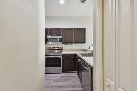 Touwnhouse à vendre à Tampa, Floride: 2 chambres, 116.03 m2 № 1378364 - photo 10