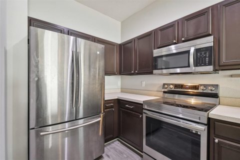 Adosado en venta en Tampa, Florida, 2 dormitorios, 116.03 m2 № 1378364 - foto 12