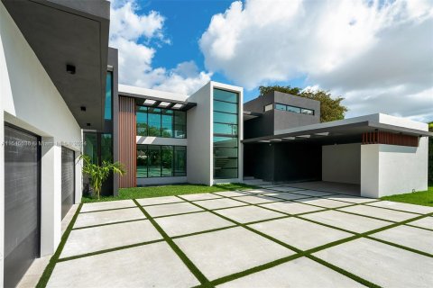 Villa ou maison à vendre à Pinecrest, Floride: 8 chambres, 751.49 m2 № 1074368 - photo 4