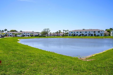 Touwnhouse à vendre à Lake Worth, Floride: 3 chambres, 166.3 m2 № 1077487 - photo 1