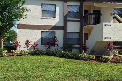 Condominio en venta en Orlando, Florida, 2 dormitorios, 84.73 m2 № 1257089 - foto 1