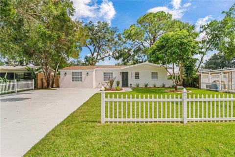 Villa ou maison à vendre à Tampa, Floride: 5 chambres, 126.72 m2 № 1390665 - photo 9