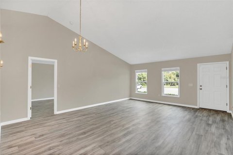 Casa en venta en Apopka, Florida, 4 dormitorios, 197.79 m2 № 1387379 - foto 9