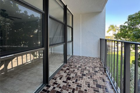 Condominio en venta en Hallandale Beach, Florida, 1 dormitorio, 85.01 m2 № 1050468 - foto 18