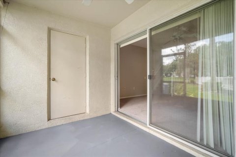 Townhouse in Brandon, Florida 2 bedrooms, 110 sq.m. № 1344401 - photo 23