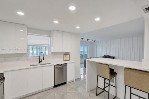 Condo in Fort Lauderdale, Florida, 1 bedroom  № 1057766 - photo 8