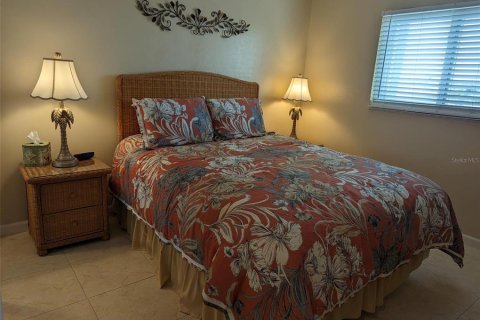 Condo in Punta Gorda, Florida, 2 bedrooms  № 1043699 - photo 26