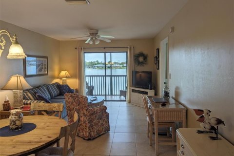 Condo in Punta Gorda, Florida, 2 bedrooms  № 1043699 - photo 14