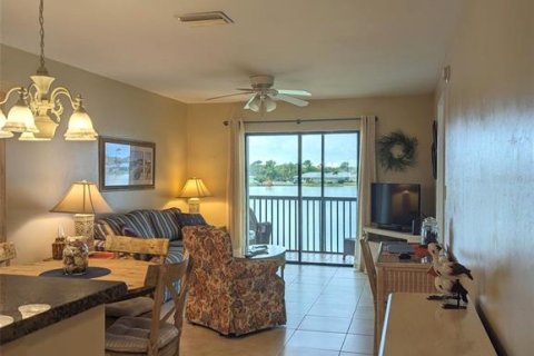 Condominio en venta en Punta Gorda, Florida, 2 dormitorios, 82.31 m2 № 1043699 - foto 15