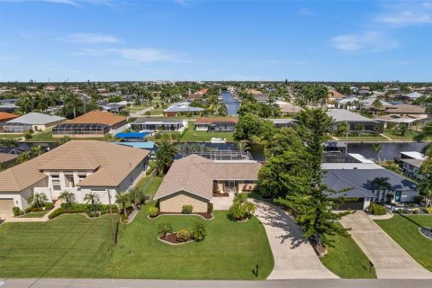 Villa ou maison à vendre à Cape Coral, Floride: 3 chambres, 127 m2 № 1340727 - photo 3