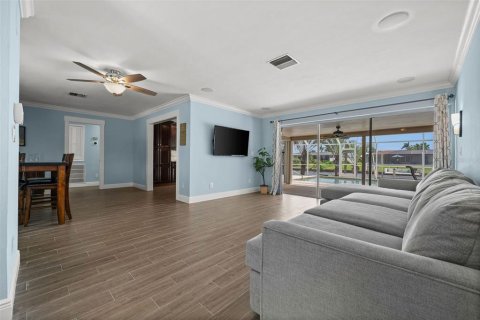 Villa ou maison à vendre à Cape Coral, Floride: 3 chambres, 127 m2 № 1340727 - photo 15