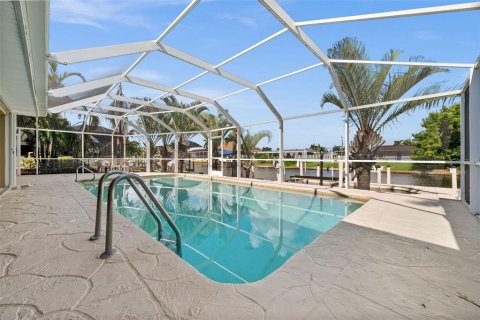 Villa ou maison à vendre à Cape Coral, Floride: 3 chambres, 127 m2 № 1340727 - photo 6