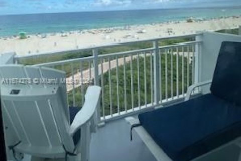 Copropriété à vendre à Miami Beach, Floride: 1 chambre, 63.92 m2 № 1397761 - photo 1