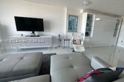 Condominio en venta en Miami Beach, Florida, 1 dormitorio, 63.92 m2 № 1397761 - foto 12