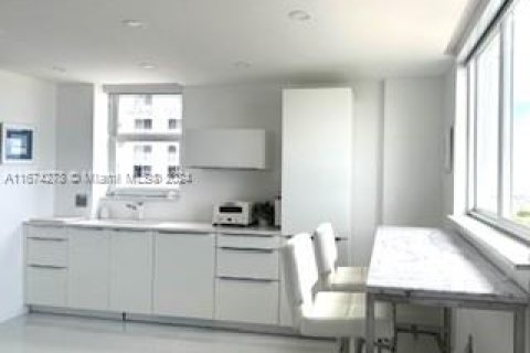 Condominio en venta en Miami Beach, Florida, 1 dormitorio, 63.92 m2 № 1397761 - foto 5