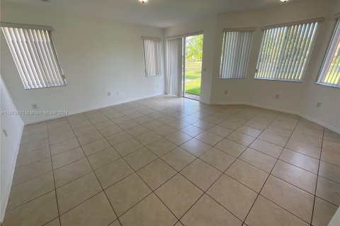 House in Homestead, Florida 4 bedrooms, 244.61 sq.m. № 1396947 - photo 8