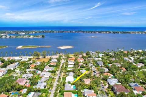 Villa ou maison à vendre à West Palm Beach, Floride: 2 chambres, 138.52 m2 № 1222803 - photo 3