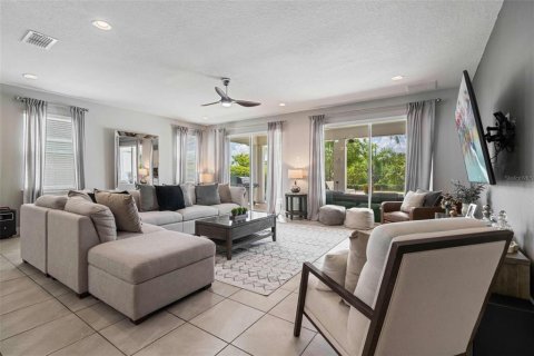 Casa en venta en Kissimmee, Florida, 9 dormitorios, 430.14 m2 № 1350797 - foto 28