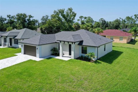 Villa ou maison à vendre à North Port, Floride: 3 chambres, 170.2 m2 № 1350863 - photo 2