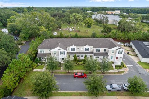 Townhouse in Oakland, Florida 2 bedrooms, 139.07 sq.m. № 1341351 - photo 2