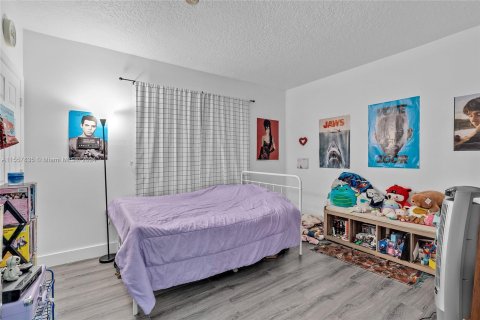 Copropriété à vendre à Pembroke Pines, Floride: 3 chambres, 123.56 m2 № 1080158 - photo 23
