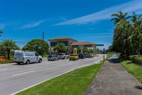 Condo in Pembroke Pines, Florida, 1 bedroom  № 1321455 - photo 14