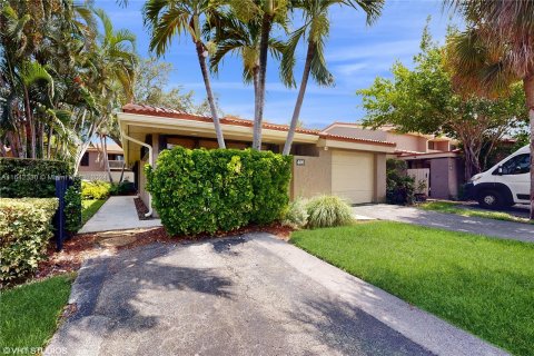 Adosado en venta en Hollywood, Florida, 3 dormitorios, 187.66 m2 № 1321500 - foto 2