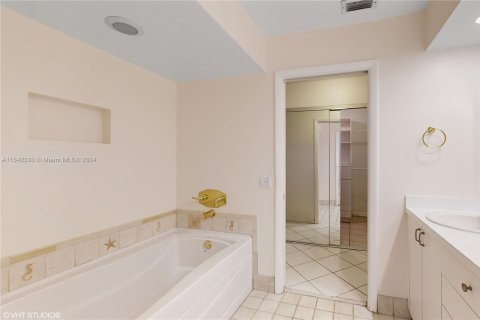 Adosado en venta en Hollywood, Florida, 3 dormitorios, 187.66 m2 № 1321500 - foto 17