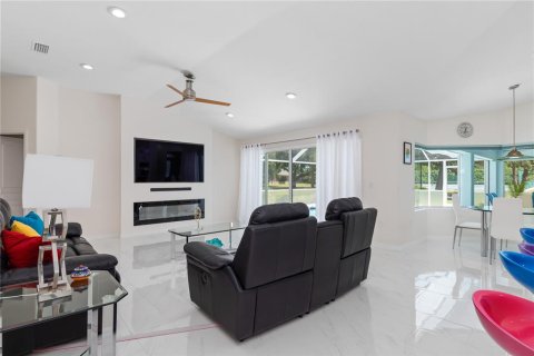 Villa ou maison à vendre à Punta Gorda, Floride: 4 chambres, 244.24 m2 № 1247328 - photo 22