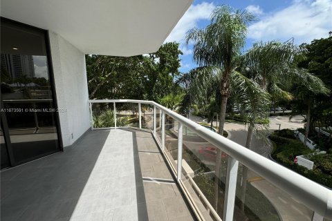 Copropriété à vendre à Aventura, Floride: 3 chambres, 125.42 m2 № 1396747 - photo 28