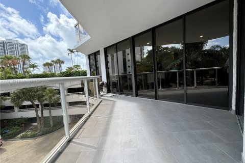 Copropriété à vendre à Aventura, Floride: 3 chambres, 125.42 m2 № 1396747 - photo 29