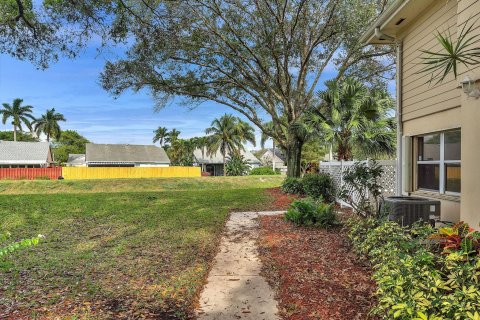 Adosado en venta en Boynton Beach, Florida, 2 dormitorios, 127.65 m2 № 1068348 - foto 3