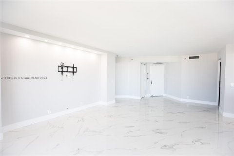 Copropriété à vendre à Aventura, Floride: 2 chambres, 128.21 m2 № 1162724 - photo 14