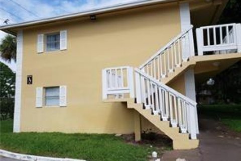 Condo in Deerfield Beach, Florida, 3 bedrooms  № 1029350 - photo 11