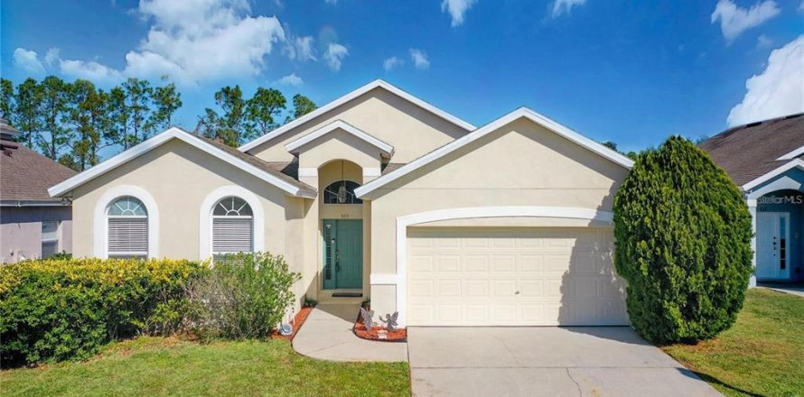 House in Davenport, Florida 4 bedrooms, 185.06 sq.m. № 1354983