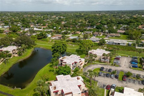 Townhouse in Delray Beach, Florida 3 bedrooms, 123.19 sq.m. № 1354944 - photo 28